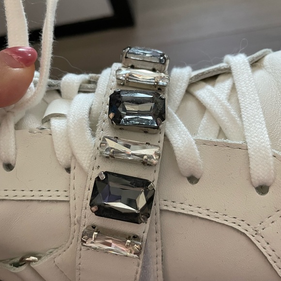 White handcrafted sneakers - Picture 5 of 6